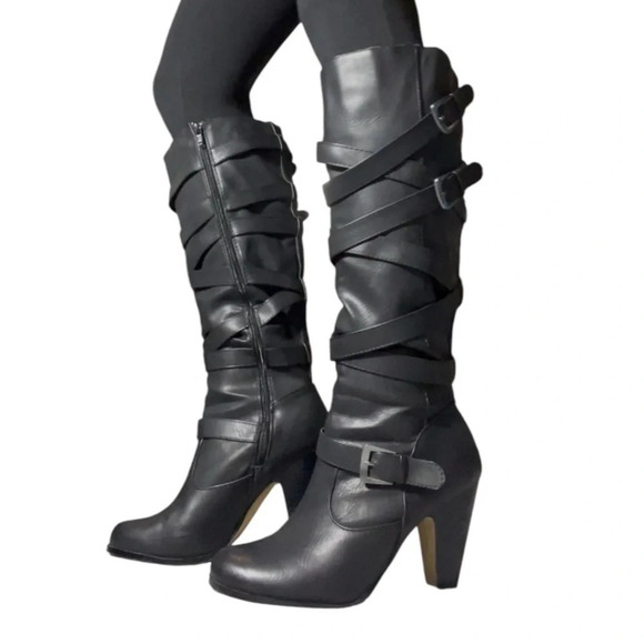 Heeled Boots - Picture 4 of 9